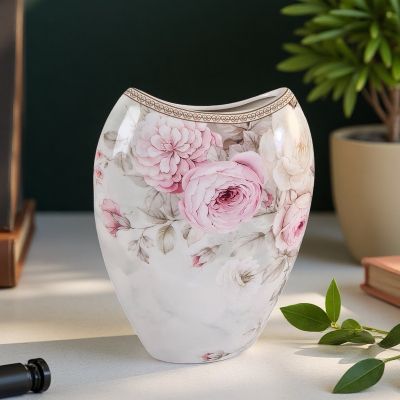 Порцеланова ваза - Цветен романс