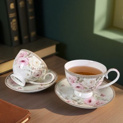 Комплект чаши с чинийки - Цветен романс 270мл - 2 бр.