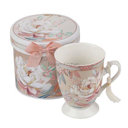 950302 Чаша за чай Royal Mug + кутия Божур