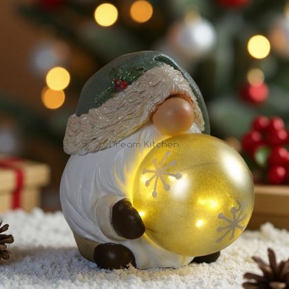 Коледна декорация - Светещ гном 11 см.