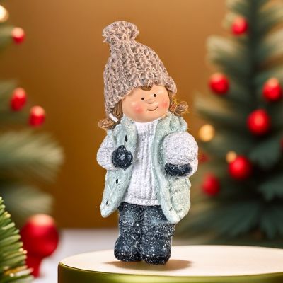Коледна декорация - Дете с плетена шапка  15 см