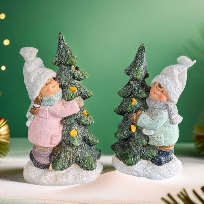 Коледна декорация с лед светлина - Дете с елха 20,5 см